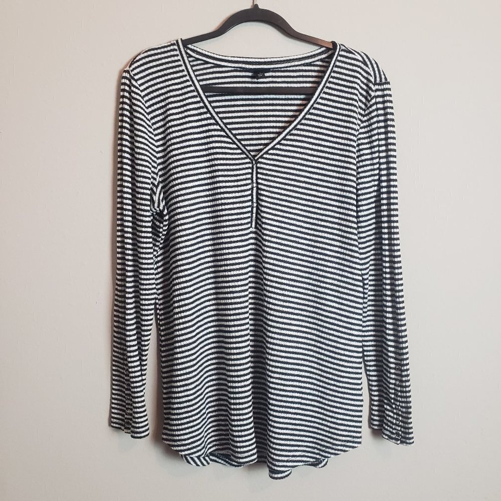 Torrid Henley Black White Striped Knit Long Sleeve Top 1/1X